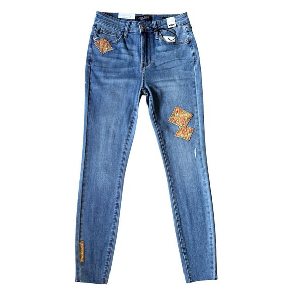 Judy Blue 70s Patch Skinny Fit Jeans Mid Rise Denim Retro Revival Boho Eclectic - Picture 1 of 8